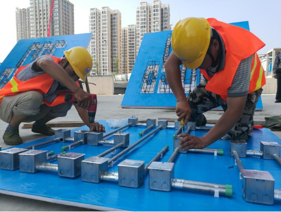 建築工人“技能比武”過中國建築節